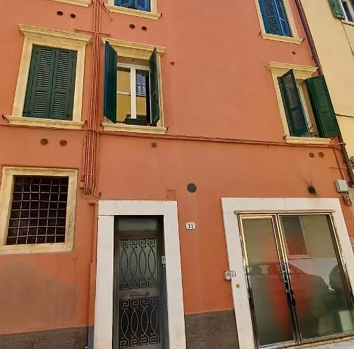 Bed & Breakfast All'opera Prima 4*