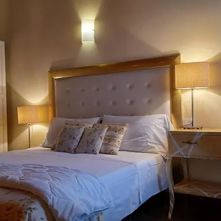 فندق مبيت وإفطار All'opera Prima 3*
