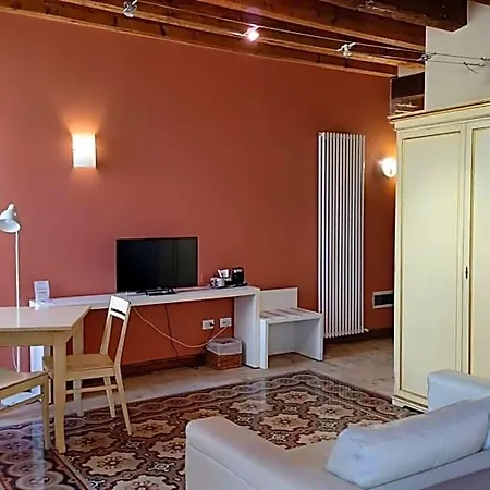 Panzió All'opera Prima Verona