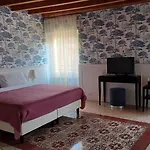 Bed and Breakfast All'opera Prima 4*