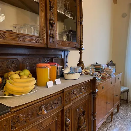 Bed & Breakfast All'opera Prima
