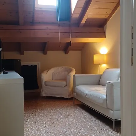 All'opera Prima Bed & Breakfast 2*