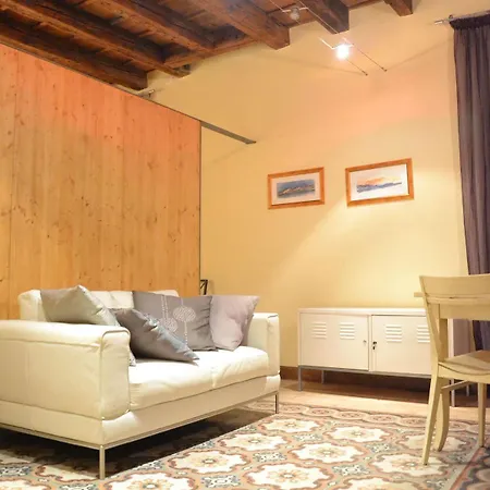 All'opera Prima فندق مبيت وإفطار